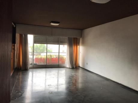 Apartamento En Venta 3 Dorm. Centro C/ Garaje
