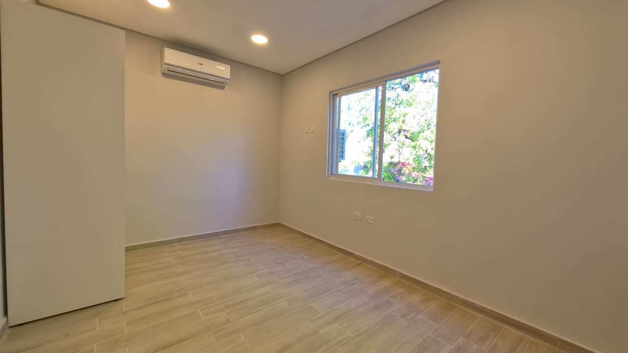 EN ALQUILER DÚPLEX A ESTRENAR LOMA MERLO -LUQUE — foto 2