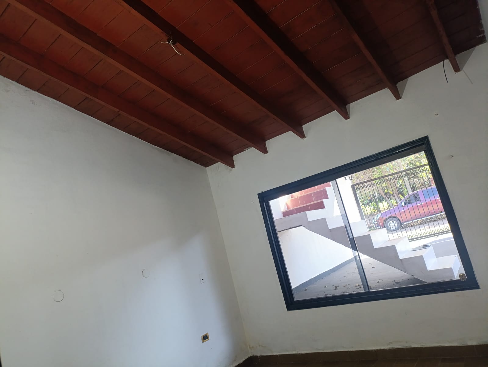vendo casa en caacupe cerca del pozo de la virgen — foto 3