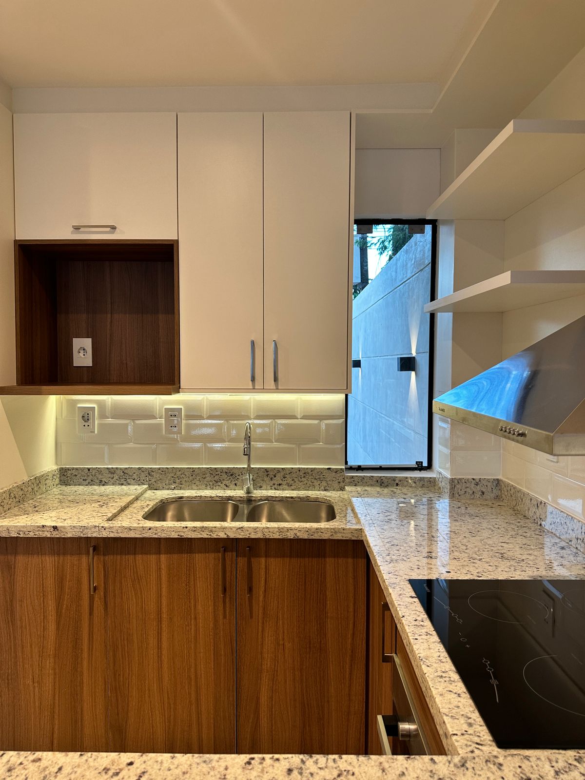 Vendo amplio Duplex a estrenar en zona Conmebol. Cod VA — foto 3