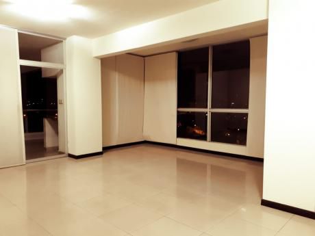 Condo. Punta Del Este Depto De 3 Habitaciones Con Enorme Balcón