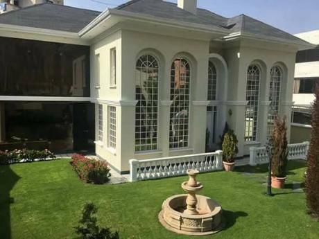 Hermosa Casa En Venta, Zona Achumani