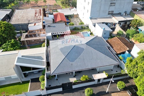 Vendo Lujusa Casa en Ciudad del Este Bº Boquerón 1400 M2 — foto 2