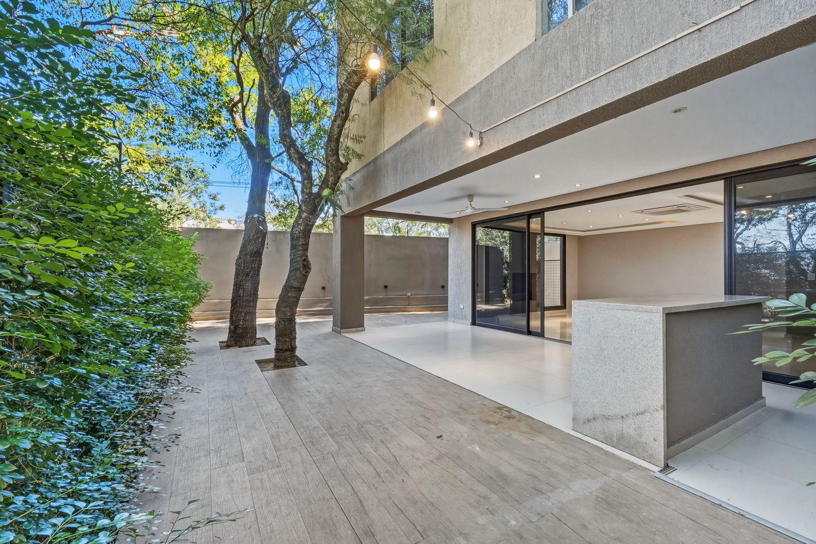 TRÍPLEX EN BARRIO CERRADO COLINAS DEL GOLF — foto 3