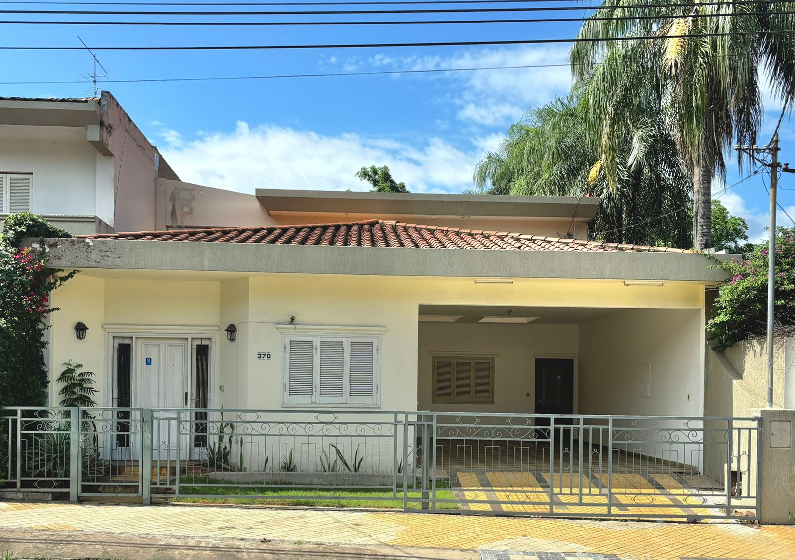 Casa en alquiler en Villa Morra