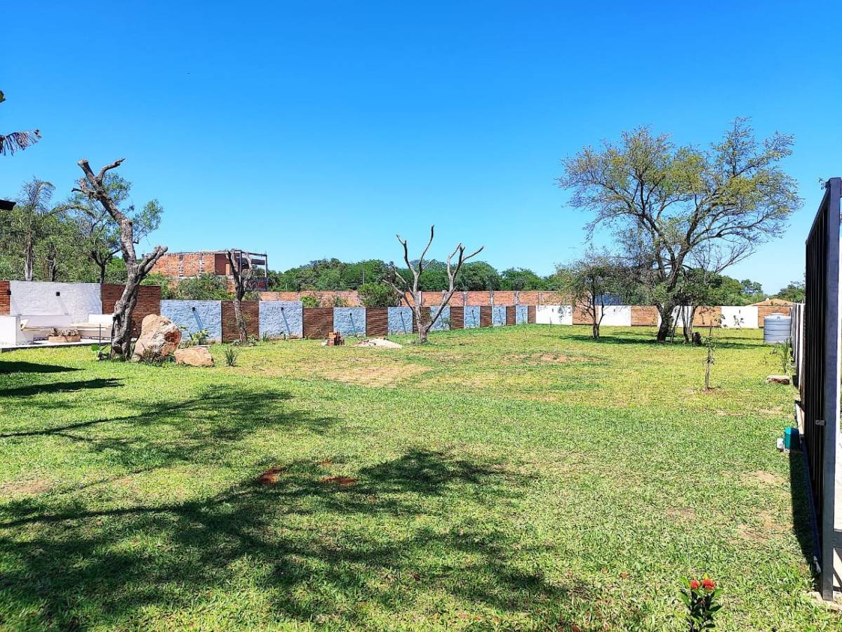 EN VENTA CASA QUINTA EN SAN BERNARDINO - BARRIO SANTO DOMINGO — foto 2