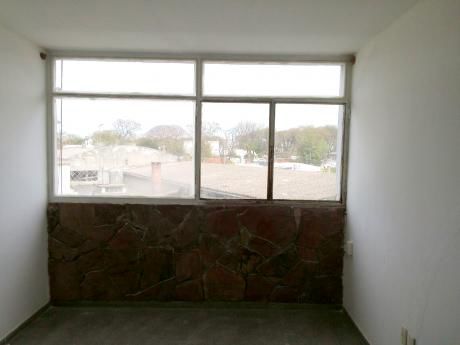 Amplio Apto 3 Dorm. Complejo Centenario