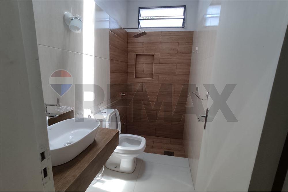Chalet - Alquiler - Vista Alegre, Asunción, Paraguay — foto 2