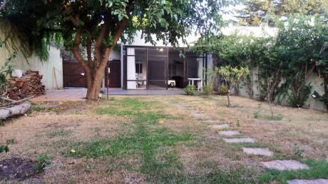 Casa Con Fondo Intimo Gran Estar Y Barbacoa
