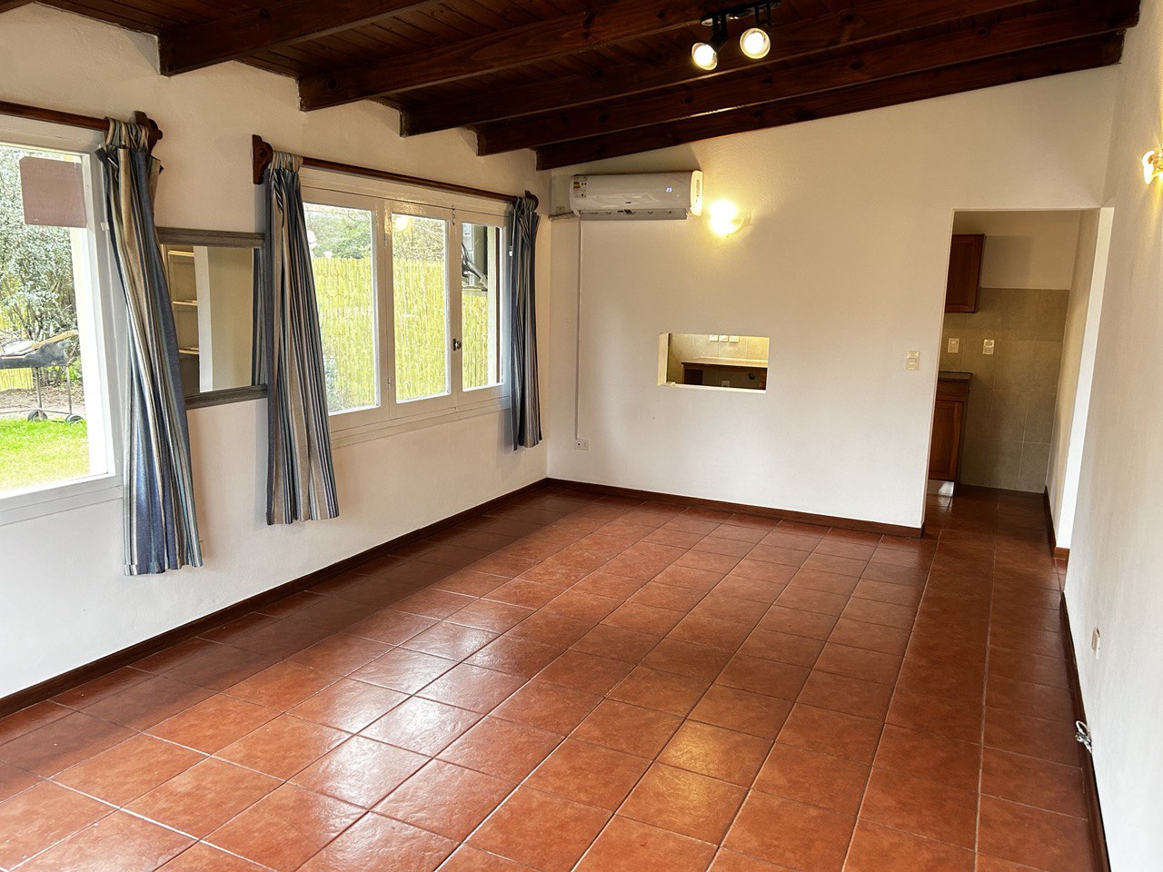 Alquiler Anual, La Barra, Casa 1 Dorm. Excelente Ubicación!! Muy Luminosa!! · Foto 6