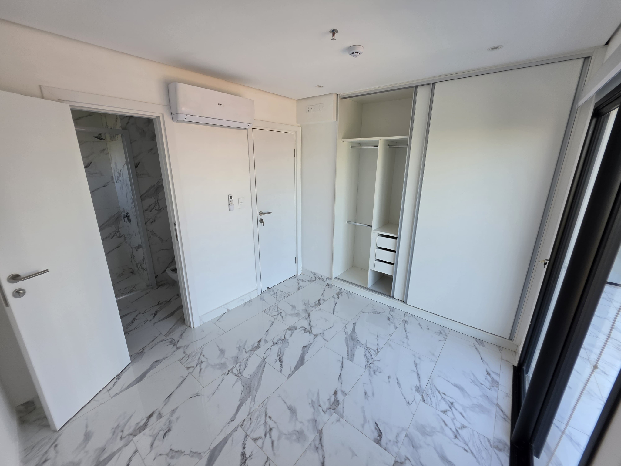 Alquilo Departamento de 2 dormitorios en Mburucuyá – Gs. 5.900.000 — foto 3