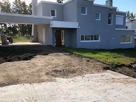 Altos De La Tahona - A Estrenar - Excelente Construccion