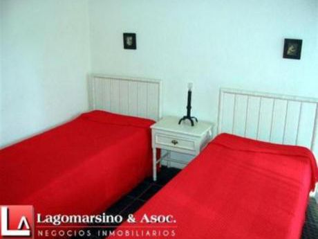Apartamentos En Playa Mansa: Laa722a