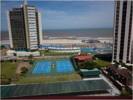 Muy Lindo Apartamento En Playa Brava - Ref: 3252