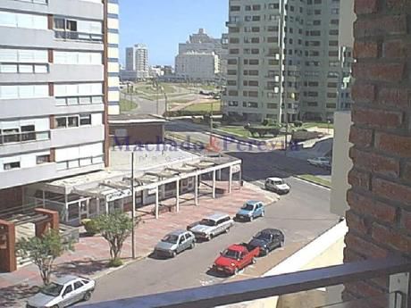 Apartamentos En Playa Brava