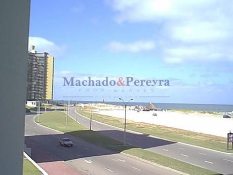 Apartamentos En Playa Brava