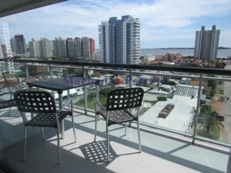 Apartamento De 2 Dormitorios 2 Baños Con Parrillero Propio En Terraza Balcón