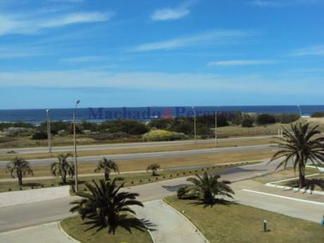Apartamentos En Playa Brava