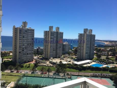 Apartamentos En Playa Mansa