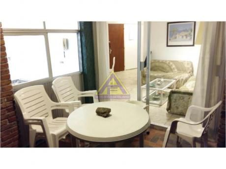 Apartamentos En Playa Mansa: Mci19a