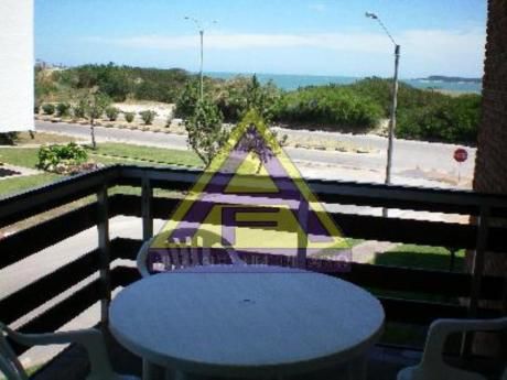 Apartamentos En Playa Mansa: Mci20a