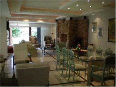Casas En Playa Mansa: Mci9c