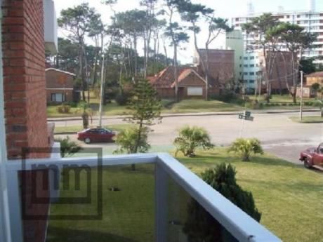 Apartamentos En Playa Brava: Mym2645a