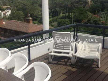 Apartamentos En Playa Brava: Myd1773a