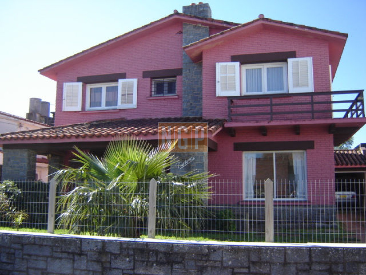 Casa en venta en Península