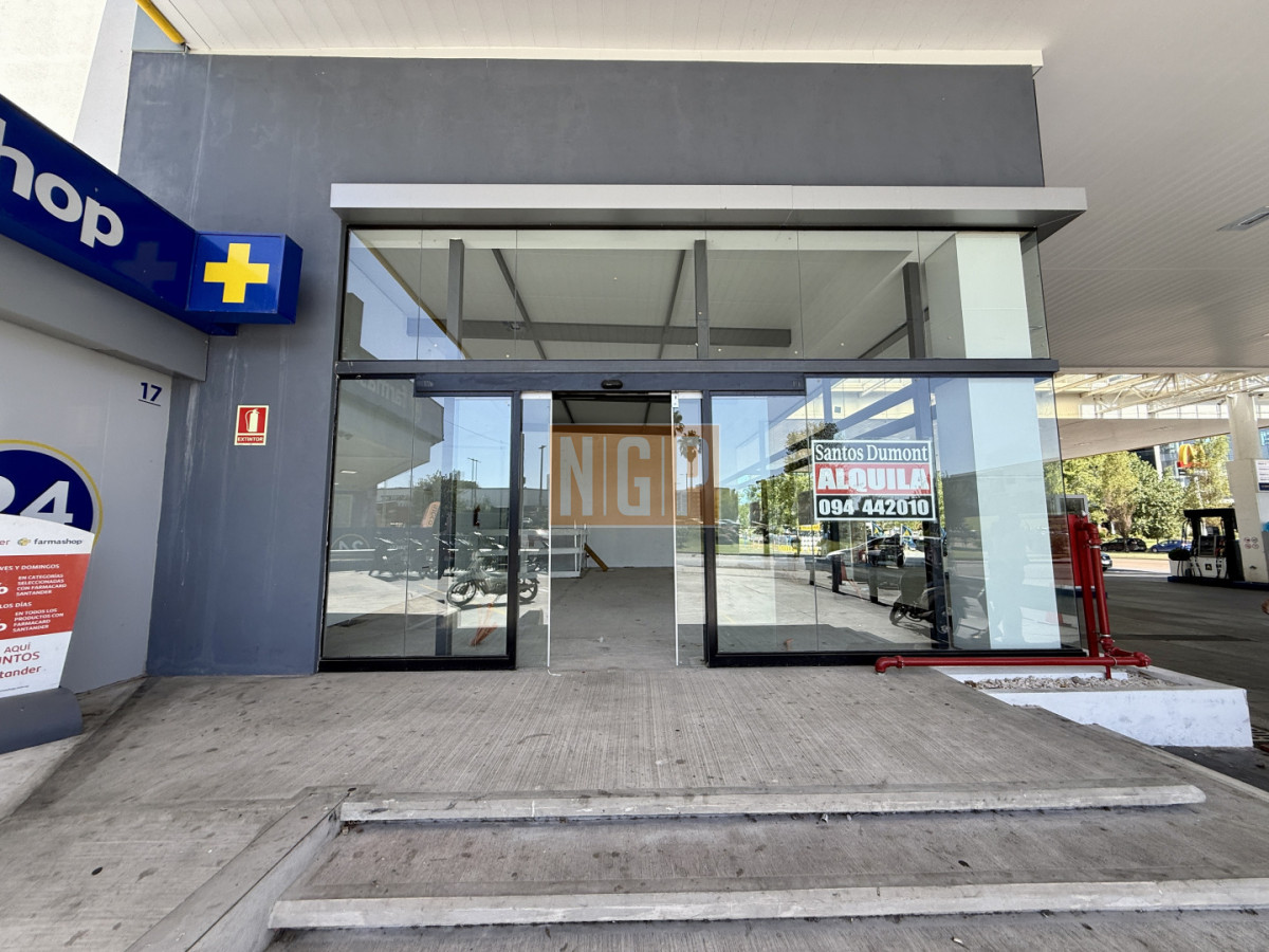 Alquiler de Local Comercial en Avenida Roosevelt y Zelmar Michelini