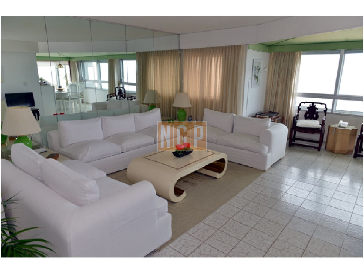 Apartamento en venta en Península