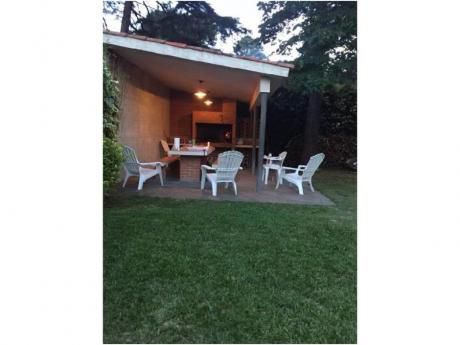 Casas En Playa Mansa: Ngp4132c