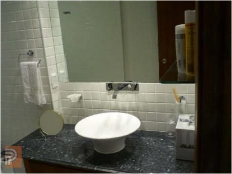 Apartamentos En Playa Mansa: Plg2468a