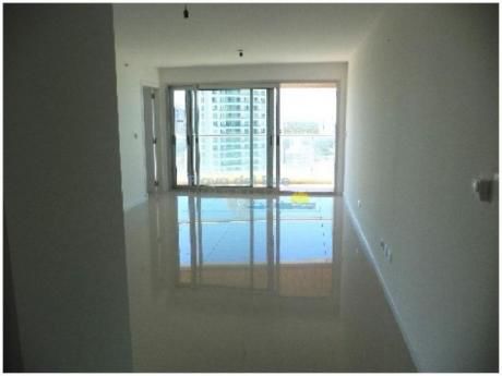 Apartamentos En Playa Brava: Pla8160a