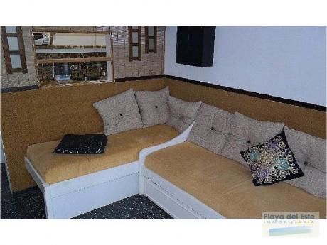 Apartamentos En Playa Mansa: Pla8988a