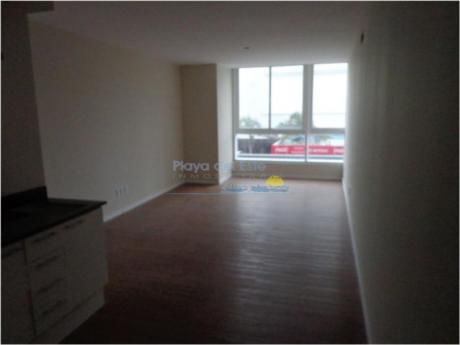 Apartamentos En Península: Pla9086a