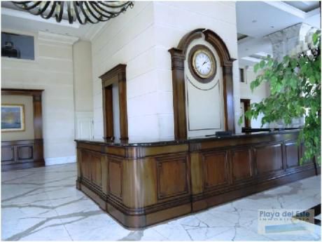 Apartamentos En Playa Mansa: Pla958a