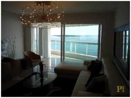 Apartamentos En Playa Mansa: Pti1014a