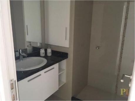 Apartamentos En Playa Mansa: Pti1923a