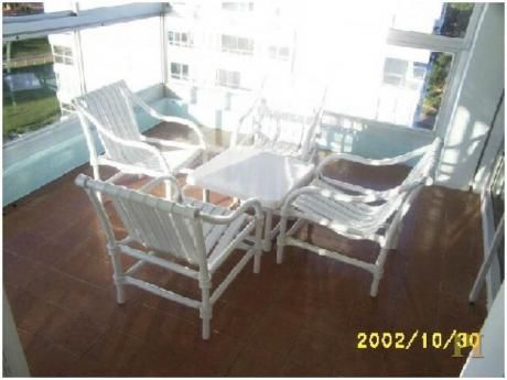 Apartamentos En Playa Mansa: Pti1976a
