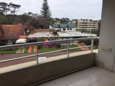 Apartamentos En Playa Mansa: Psk96a