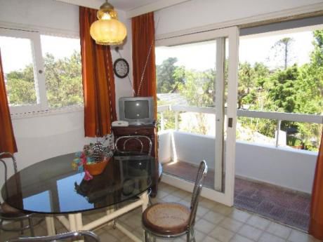 Apartamentos En Playa Mansa: Rni10602a