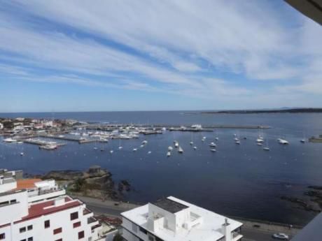 Apartamentos En PenÃnsula: Rni4441a