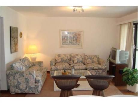 Apartamentos En Playa Brava: Rni4983a