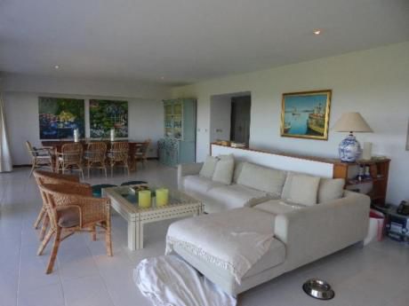 Apartamentos En Playa Brava: Rni9795a