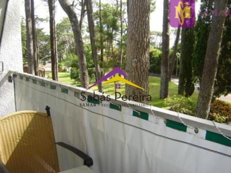 Apartamentos En Playa Mansa: Smr37632a