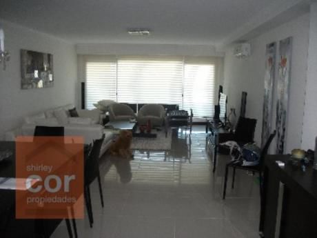 Apartamentos En Playa Brava: Shc256a