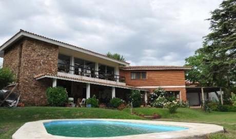 Casa En Alquiler 5 Dormitorios