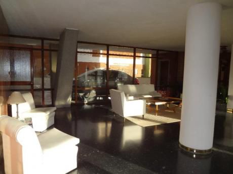 Apartamentos En Playa Brava: Trn1048a