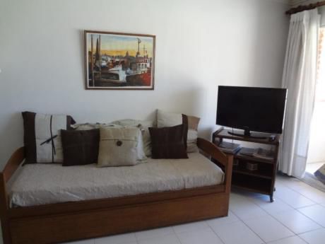Apartamentos En Playa Mansa: Trn287a